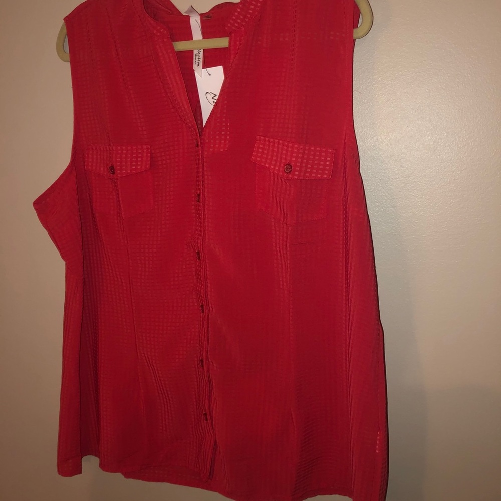 NWT lightweight dress top